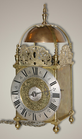 Centre-Swing lantern clock
